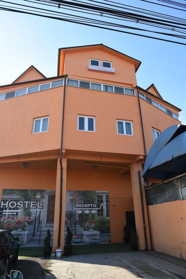 Hostel Ruxandra Focşani Extérieur photo