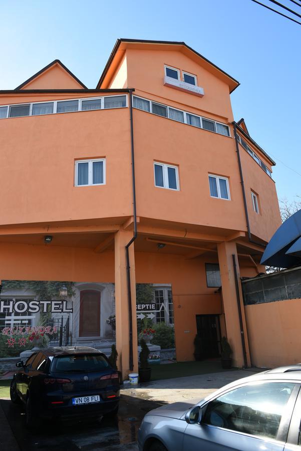 Hostel Ruxandra Focşani Extérieur photo